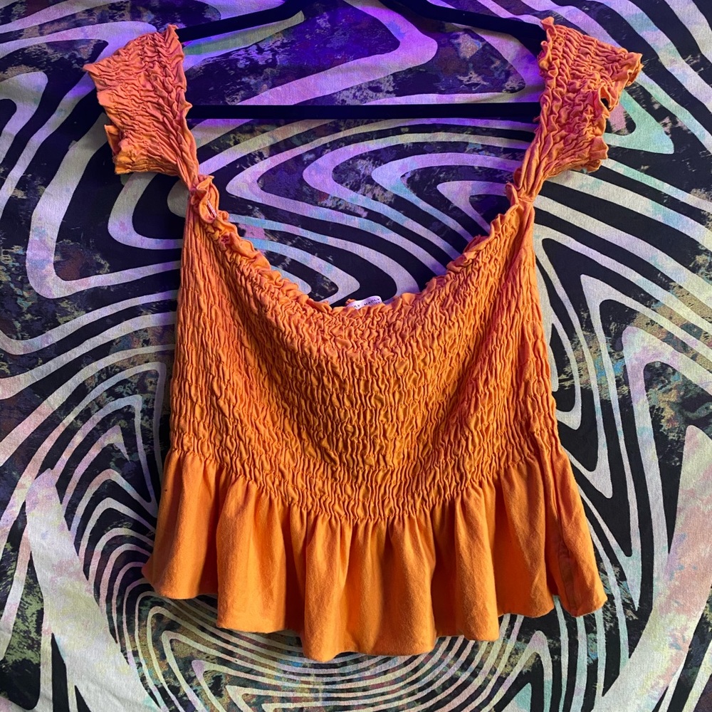 Off-Shoulder Scrunch Crop Top